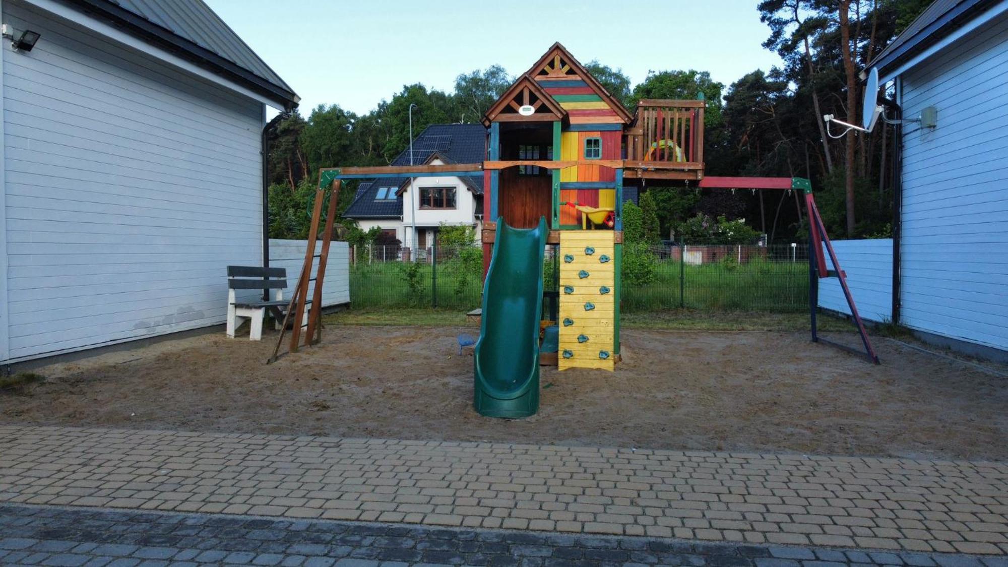 Tuna Dziwnów Buitenkant foto